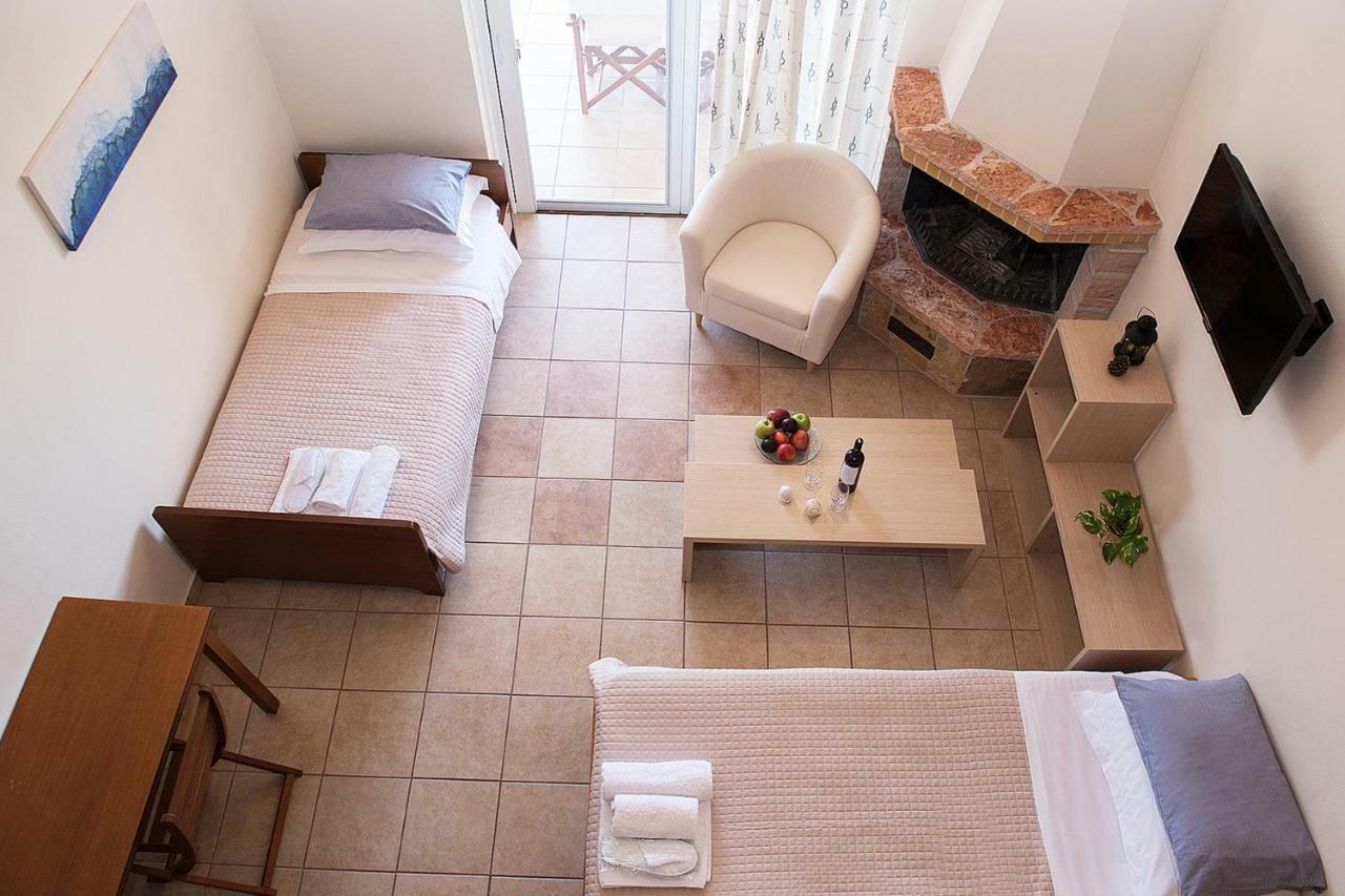Arcadian Apartments & Studios Xiropigado Extérieur photo